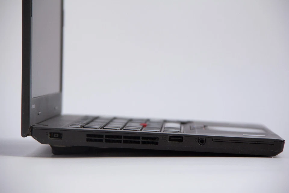 Lenovo ThinkPad L450 Laptop Intel Core i3 5th Gen 4GB RAM 128GB SSD Windows 10 - Image 3 of 4