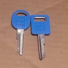 GM C&D BLUE PLASTIC HEAD AFTERMARKET KEY BLANKS by ILCO
