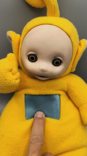 Vintage 1998 Playskool 15" Yellow Talking LAA LAA Teletubbies Plush Toy WORKING - Video 1 of 1