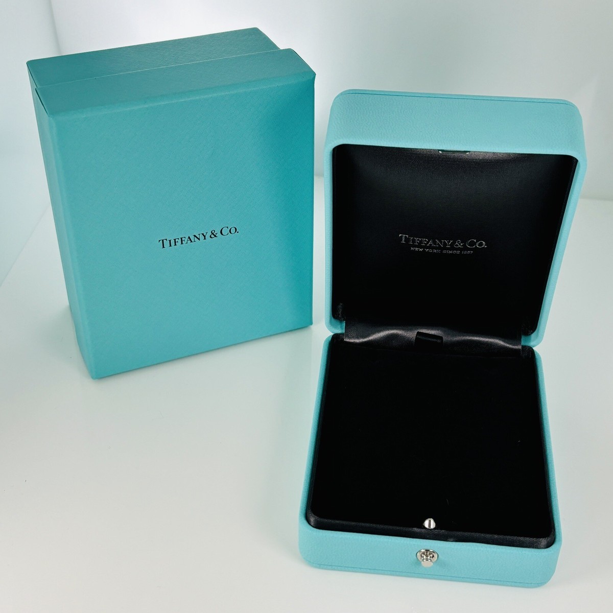 Tiffany & Co Necklace Storage Presentation Box in Blue Leather Lux