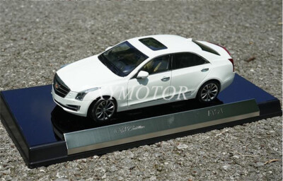 102-012 1/18 キャデラック Cadillac ATS-L レッド 102-012 1/18 キャデラック Cadillac ATS-L レッド 102-012 1/18