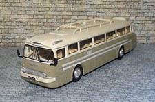 Ikarus 66 Bus 1:72 / im super neuwertigen Zustand mit 2 weißen Streifen