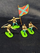 1/35 Toy Soldiers Plastic Figures (4) With Metal Base Collection Britains 1971