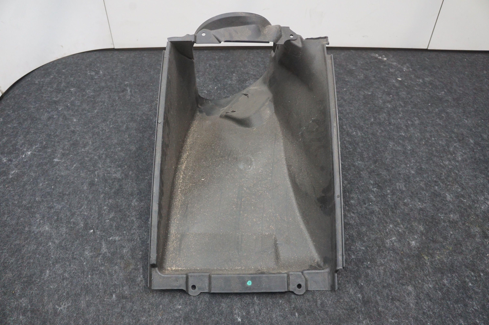 Front Left Radiator Air Duct Shroud OEM 67909900 Ferrari F430 2004-2009