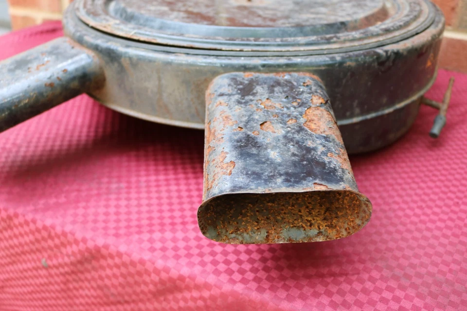 59 1959 PONTIAC BONNEVILLE CATALINA TRI-POWER AIR CLEANER - Image 4 of 4