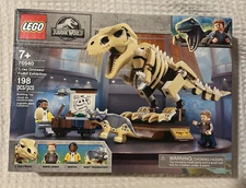 Lego 76940 Jurassic World T. Rex  Dinosaur Fossil Exhibition BOX Damage Box 1