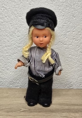 Nette Kunststoff Puppe DDR Doll 17 cm  Sammler Vintage 
