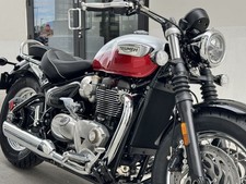 2025 Triumph Bonneville Speedmaster Snowdonia / Cranberry Red 