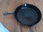 Vintage GRISWOLD Cast Iron Skillet # 9 Erie PA