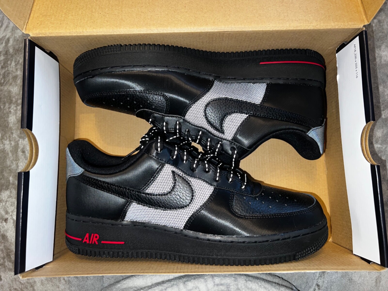 Mens size 8 extremely rare Nike Air 