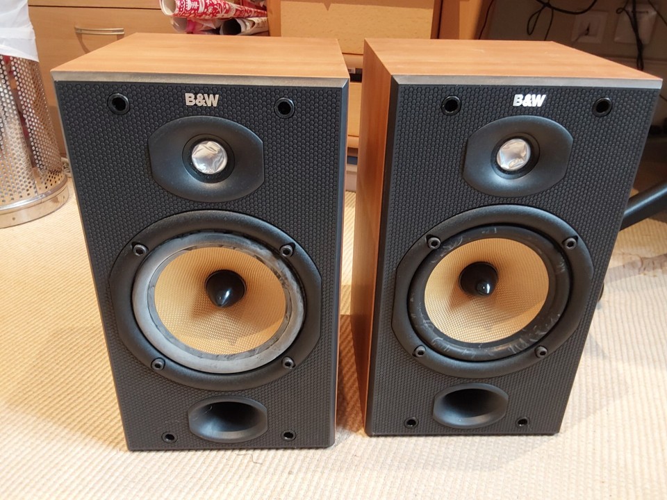 B&W Bowers Wilkins Matching Pair DM601 S2 highquality speakers (PARTS