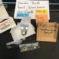 OEM Yamaha XVS1100 Tandem Seat Bracket Kit 90891-20106 NIB