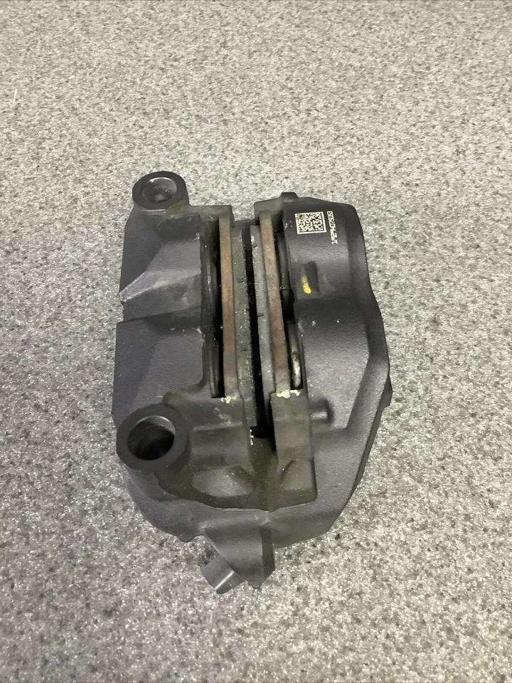 Pinza derecha negra 118A bmw r 12 ninet 1250 r rs rt 2012-2025 moto Foto 4 de 4