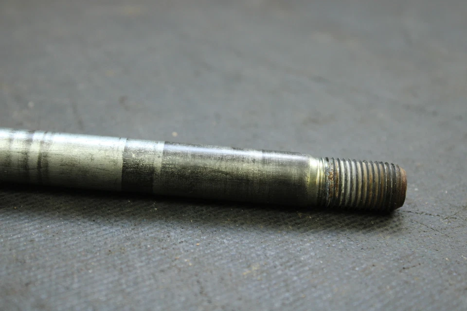 Suzuki Dr250 1990 eje delantero OEM B4429 Foto 3 de 4