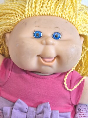  Vintage 1982 Cabbage Patch Kids Soft Doll Xavier Roberts- Blonde Hair/Blue Eyes