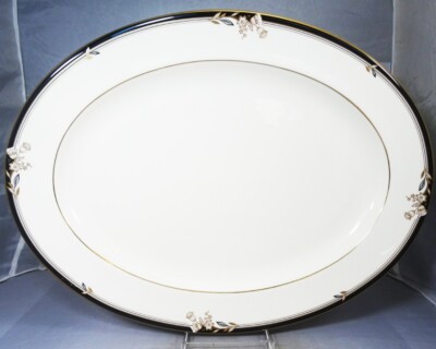 NEWBURY by Minton Large Oval Platter 16.25'' Ivory NEW NEVER USED made in England