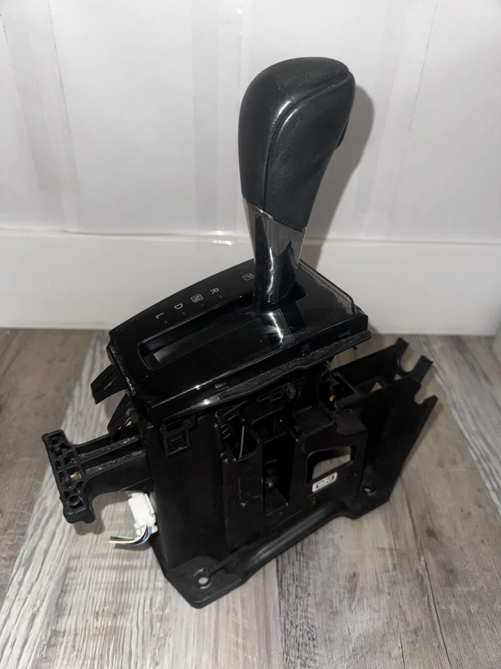 2013-2019 Nissan Sentra Auto Trans Floor Gear Shifter Selector Assembly 1.8L CVT - Image 2 of 2