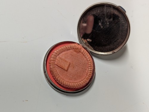 Vintage Kissproof Rouge Pot USA 1920’s Cosmetics / Antique Mini Compact Mirror - Picture 5 of 7