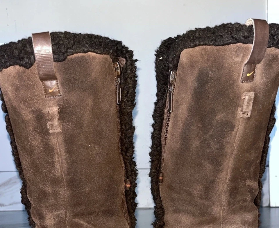 Nike Marrón Gamuza Piel de Oveja Botas de Invierno Para Mujer’s 9 Cremallera Retro Estilo ACG 311959-281 Foto 4 de 4