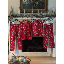 Old Navy Red Pets Print Family Matching Christmas Pajamas Flannel 2 Sizes XS, L