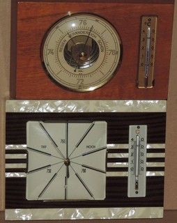 2 alte Barometer Wetterstation mit Thermometer