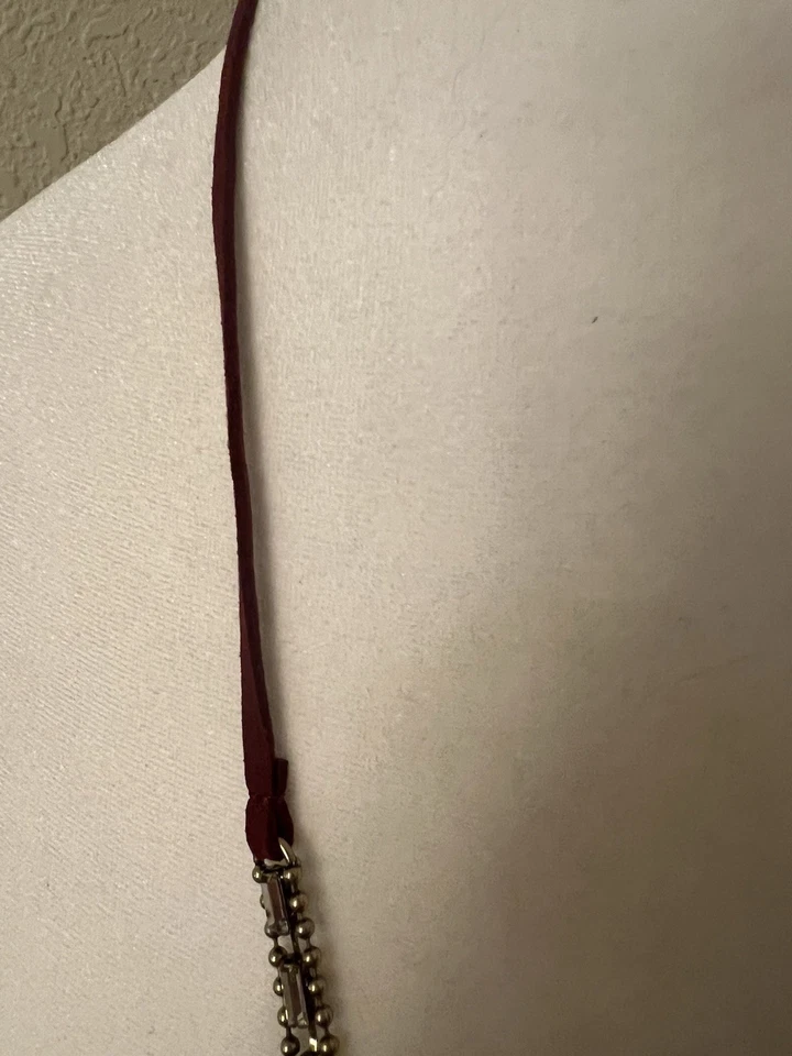 Jen Atkin x Chloe + Isabel Women's Jewel Suede Headwrap Choker Necklace Burgandy - Image 4 of 4