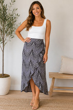 Maeve Anthropologie Wrap Midi Skirt Women  s Medium Chevron Ruffle Hem