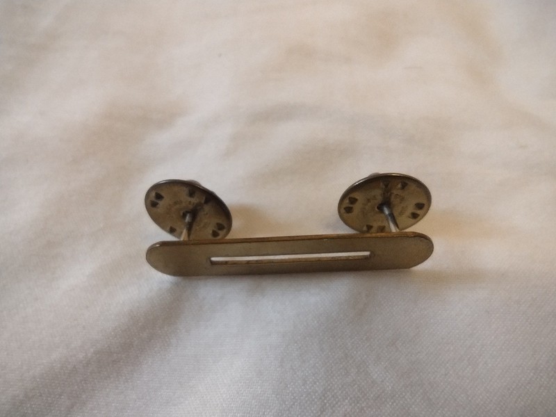 Military 1-Ribbon Rack Mounting Bar, USED