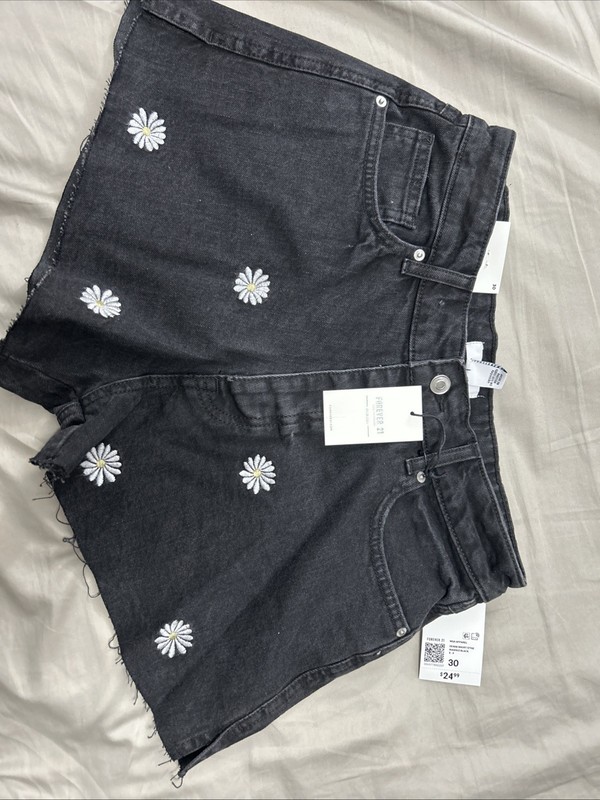Forever 21 Women's Shorts Size 30