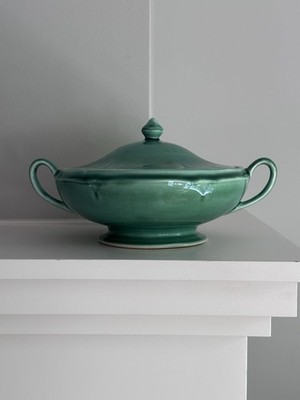 VTG Mount Clemens Petal Green Round Covered Vegetable Dish USA 1930 s