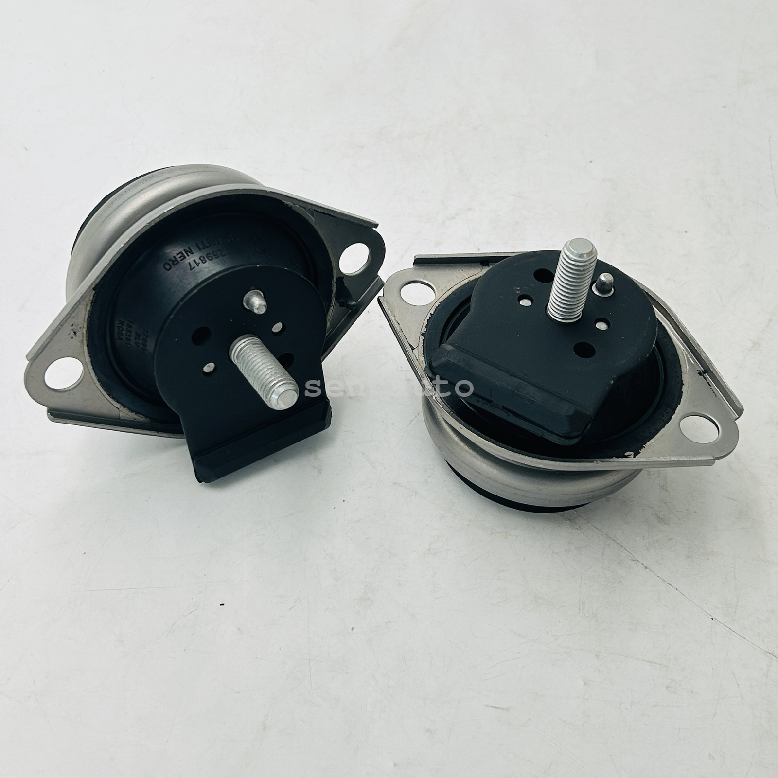 2x Engine Mounts Fit Maserati Quattroporte GranTurismo Cabrio Ferrari California