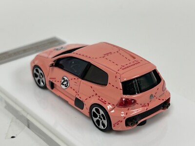 1/64 Timothy & Pierre Volkswagen Golf GTI W12-650 Pink Pig Lim 399