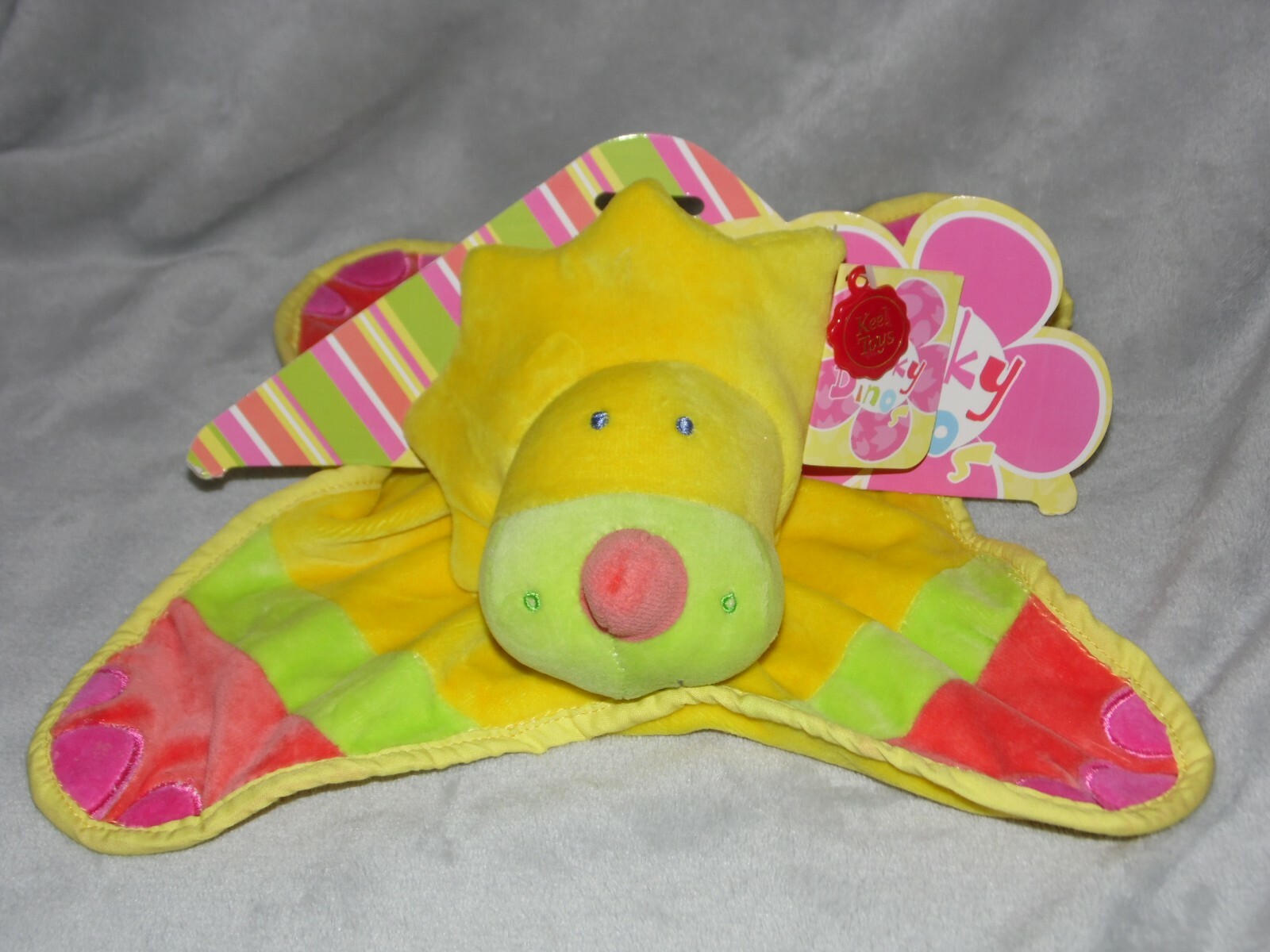 Dinky Dino's yellow dinosaur baby comforter soft toy  NEW Keel Toys rattle
