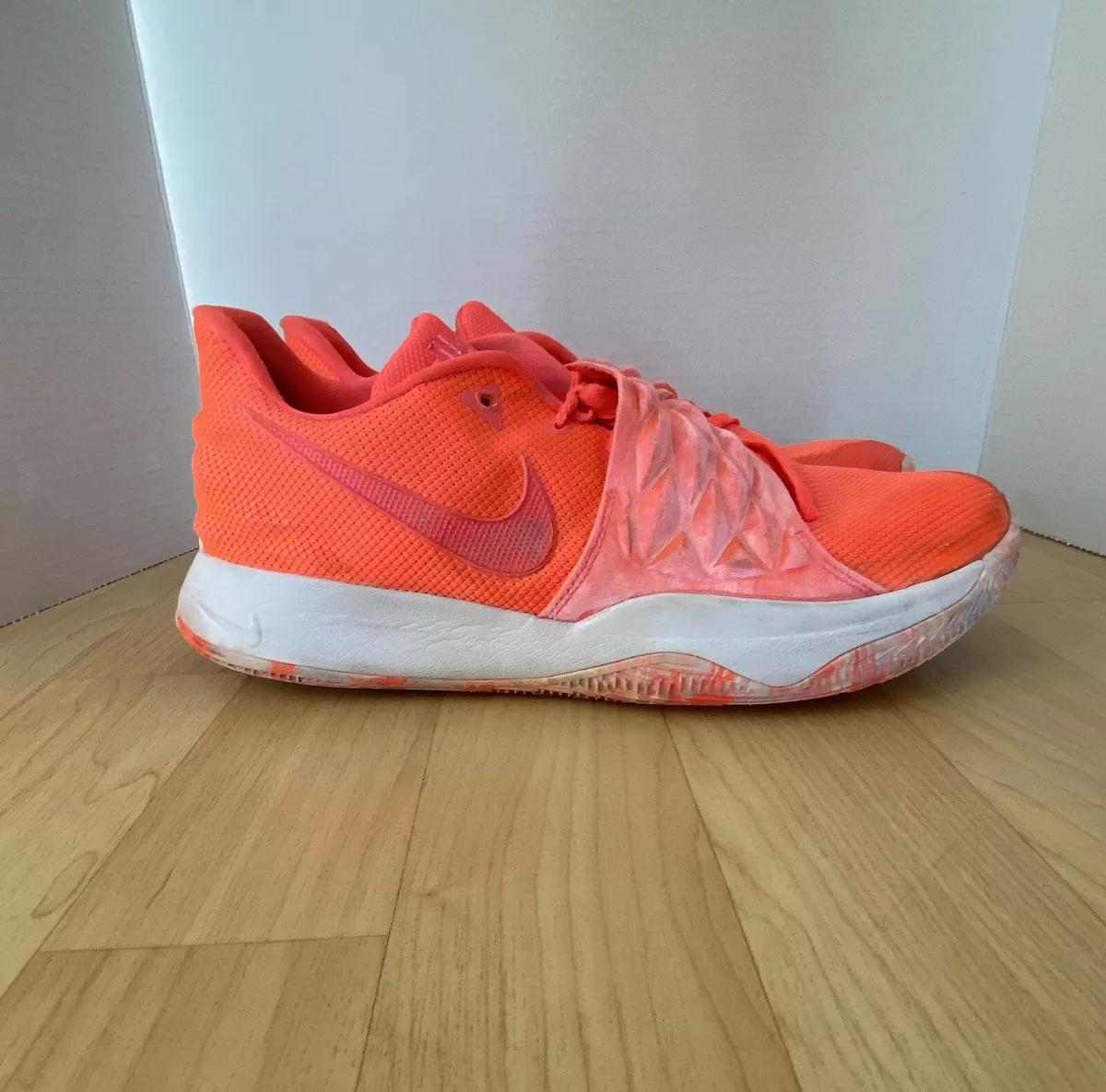 Kyrie low shop 1 hot punch