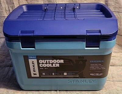 New STANLEY Easy Carry Outdoor Cooler 16 Qt 15.1 L with Bungee