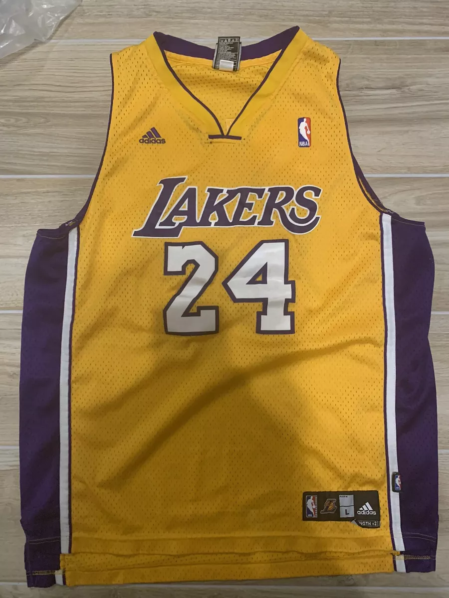Adidas los store angeles 44