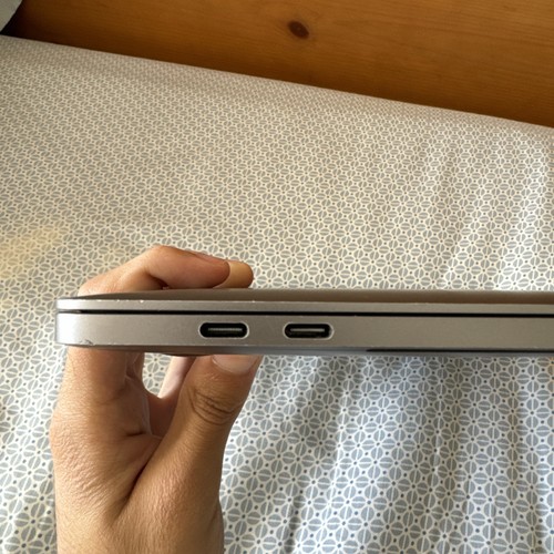 Apple MacBook Pro 13" 2017 2.5 GHz i7 16GB 256GB SSD Space Gray - Good - Picture 5 of 13