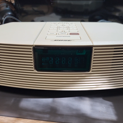 Bose AWR1-1W Acoustic Wave Clock Radio White No Remote Dim Display