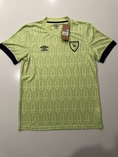 Umbro Guatemala Jersey Green UUM1GUAJS25106 Mens Medium NWT