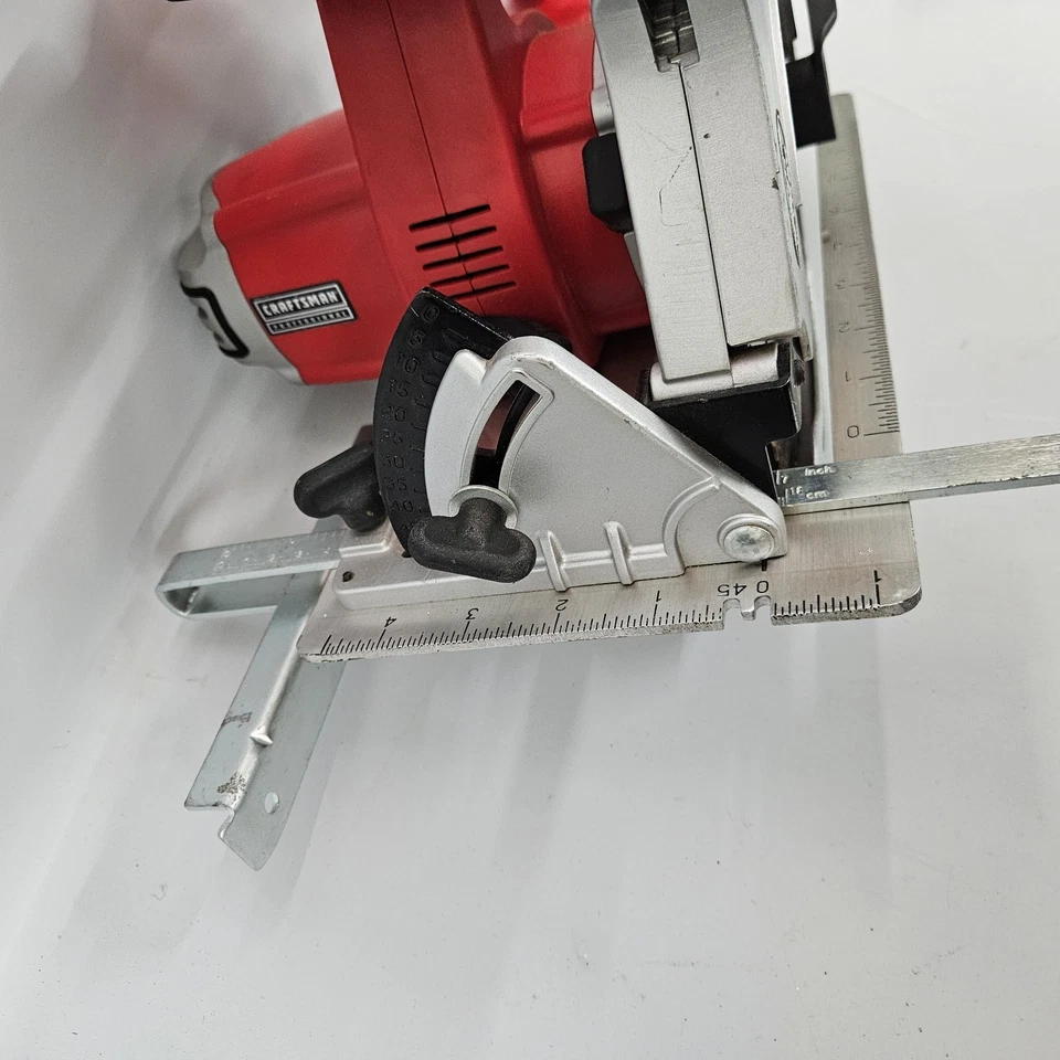 Craftsman 320.28102 7-1/4 Laser Guide Circular Saw 20V Lithium-Ion Bare Tool - Image 4 of 4