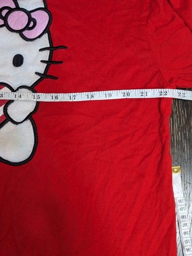 Hello Kitty Graphic Oversized T-shirt Size M Forever 21 Fuzzy 196 - Picture 6 of 7