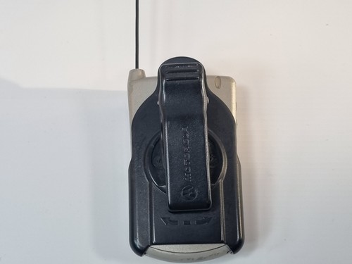 Téléphone portable vintage argent Motorola Timeport avec chargeur d'origine et clip ceinture. - Photo 8 sur 13