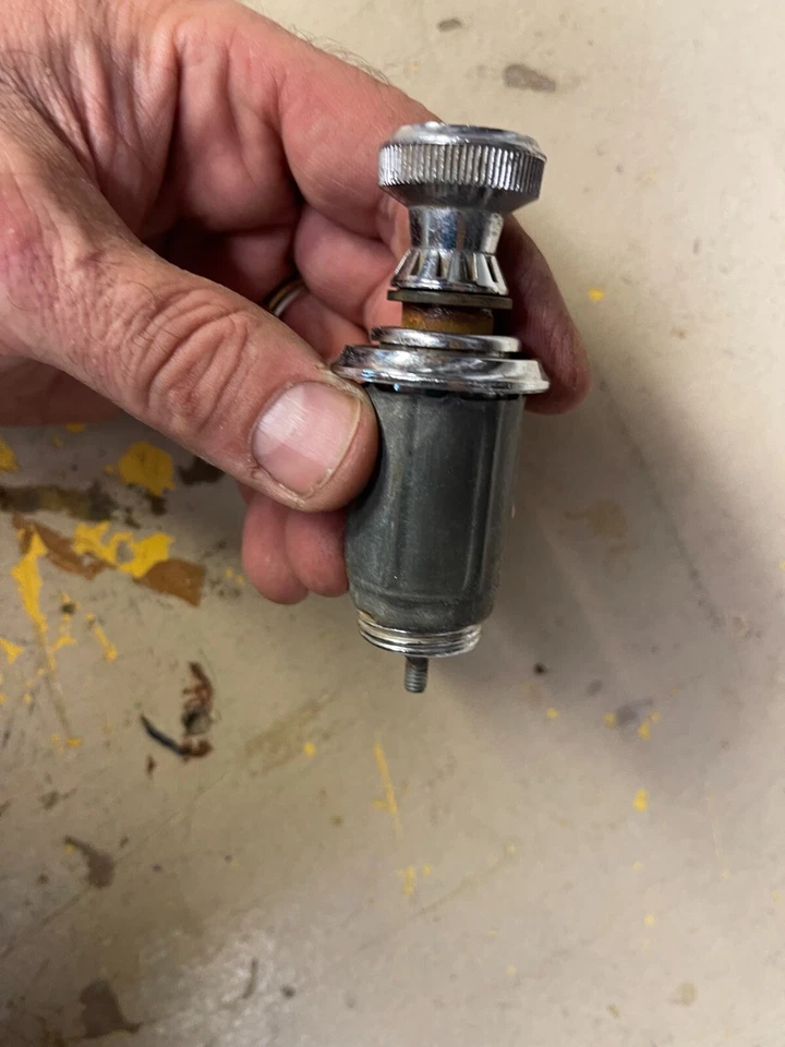 Dodge Charger 1967 encendedor de cigarrillos más carcasa cuerpo B muy bonito 66 67 cuerpo B Foto 2 de 4