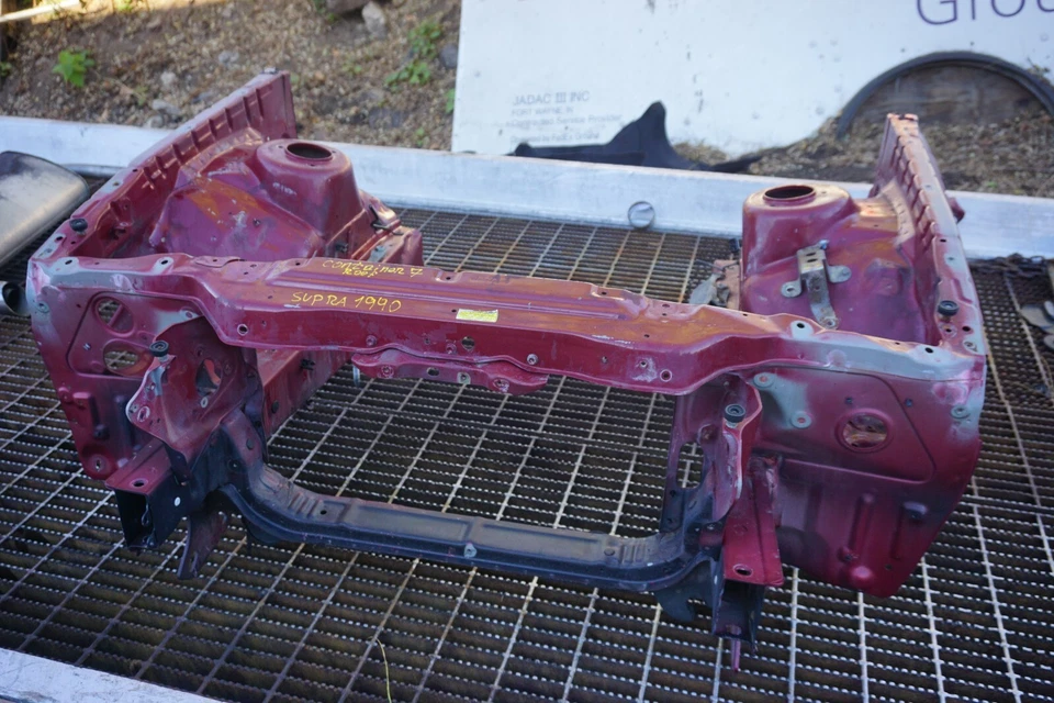 TOYOTA SUPRA 1989-1992 ROJO GUARDABARROS DELANTERO IZQUIERDO Y DERECHO FALDÓN MARCO CARROCERÍA CORTE OEM Foto 2 de 4