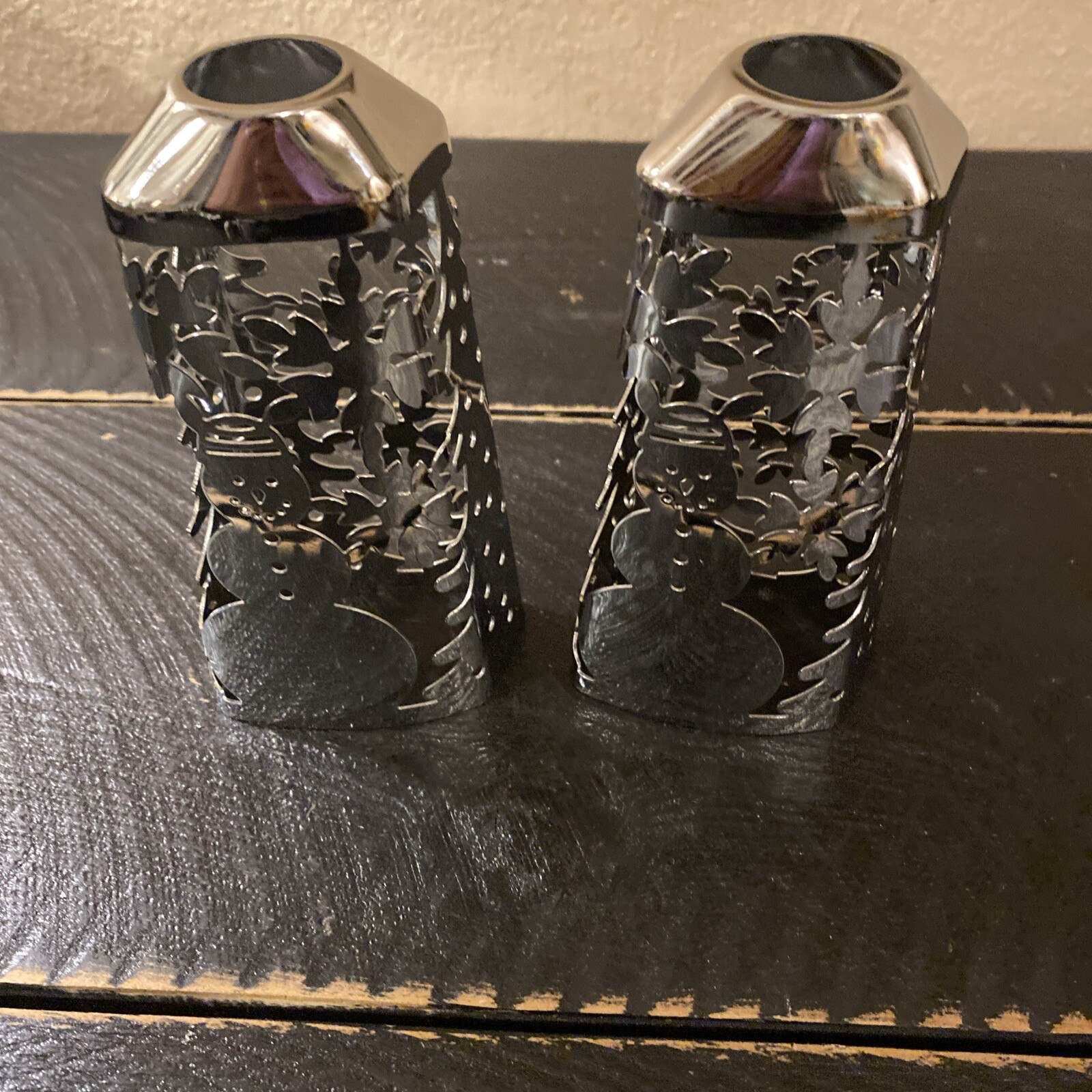 VINTAGE Fit/ OG BATH & BODY WORKS SNOWMAN SET OF 2 METAL SOAP DISPENSER