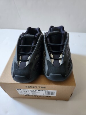 adidas gazelle silver green womens adidas Yeezy 700 V3 Alvah (Infants) UK 7.5K