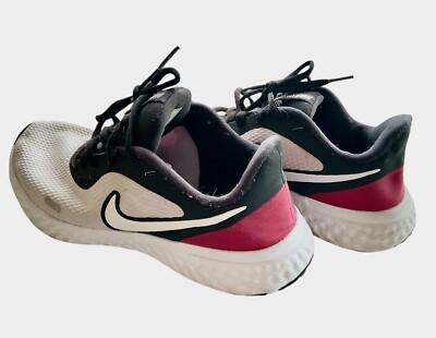 nike yeezy boost 700