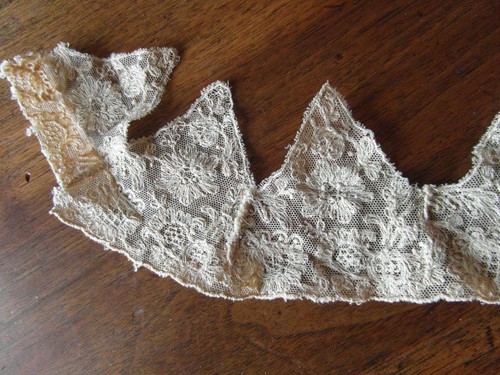 Tulle brodé decor beige 38cmx8.5cm @lace - Picture 3 of 3