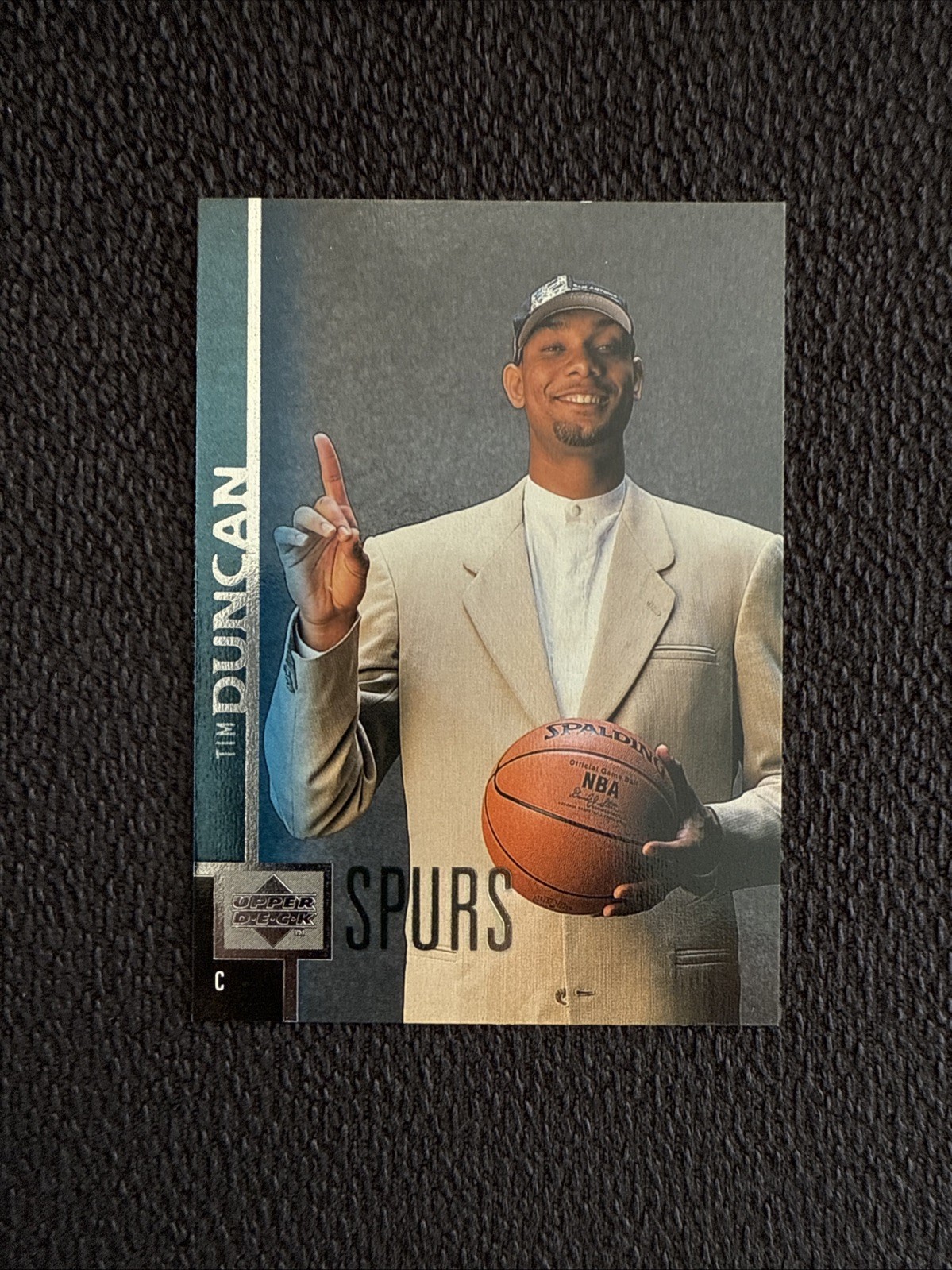 1997 Upper Deck #114 Tim Duncan Spurs RC HOF Rookie Card