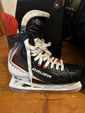Bauer Vapor Fly 30 7.5 Hockey Skates Good Condition Used